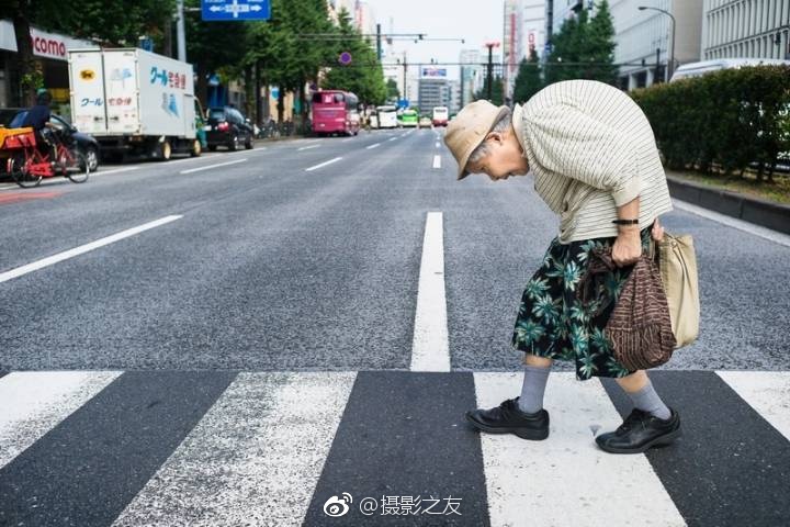 泉州会集毁掉2000余件假冒伪劣消防产品