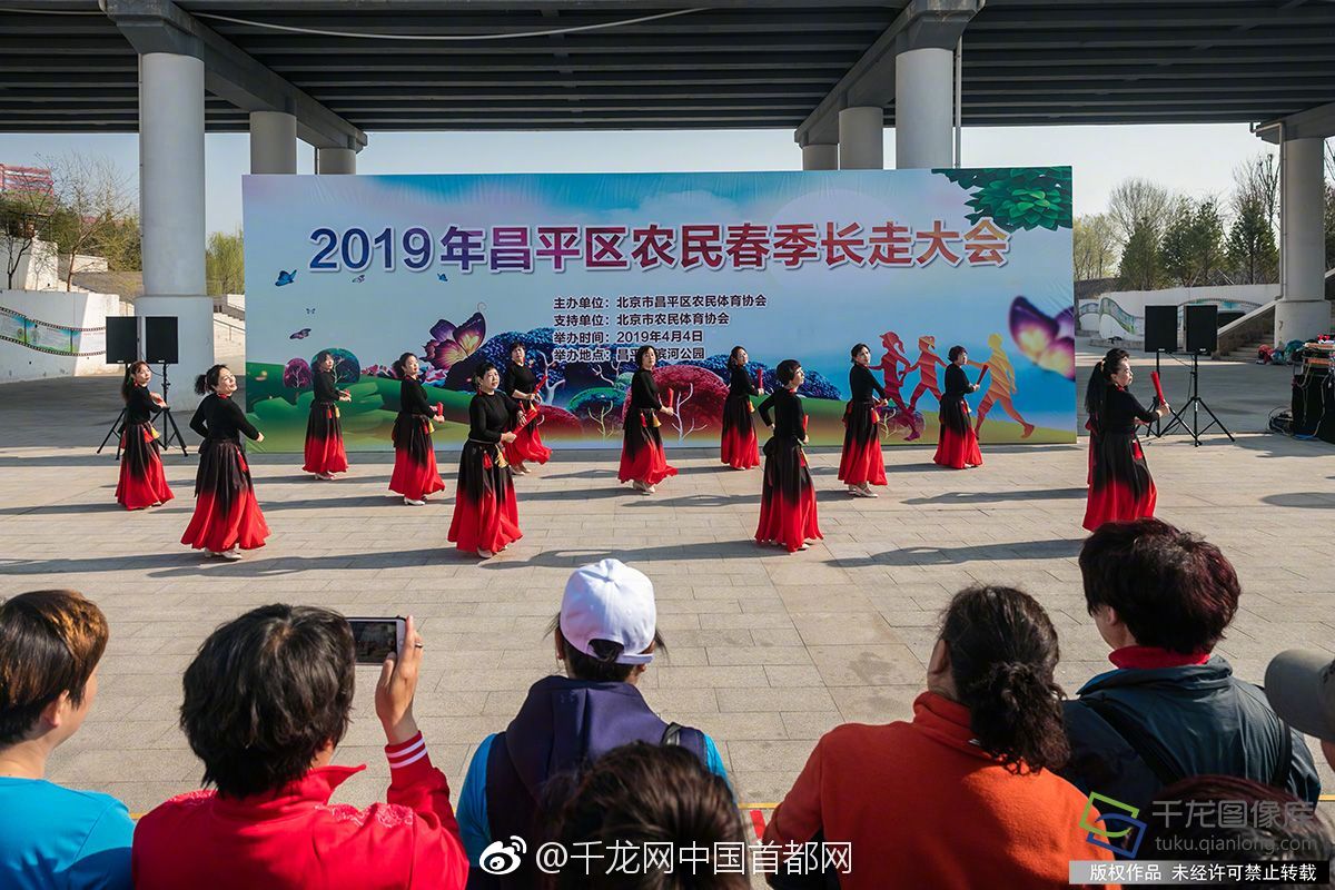 品牌众多，竞争激烈！一浓摇哨乐悠悠乳味饮品如何脱颖而出！