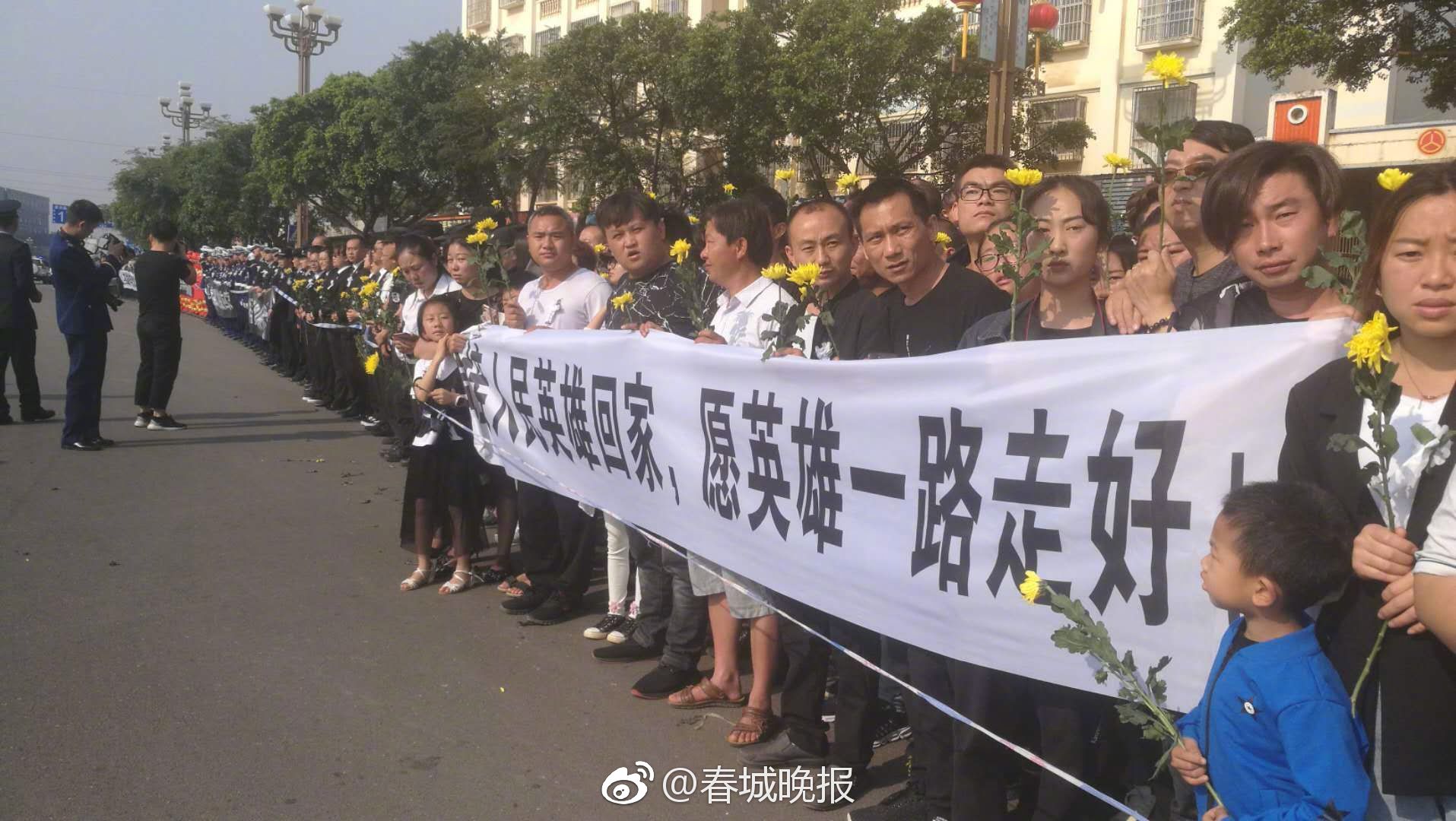 征战千亿市场，和寨小酥肉砂锅面爆款热销，代理即赚钱！