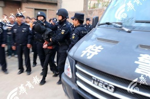 合肥市第十届青少年机器人比赛开赛　各类机器人亮点频出