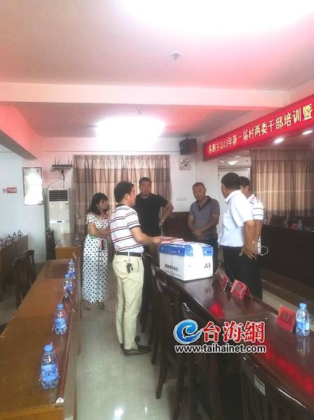 明光举办《老弯他们》新书发布会暨《安徽文学》明光站文学评讲会
