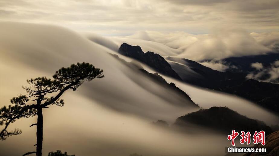 琅琊丰山大街弘 扬端午传统文化