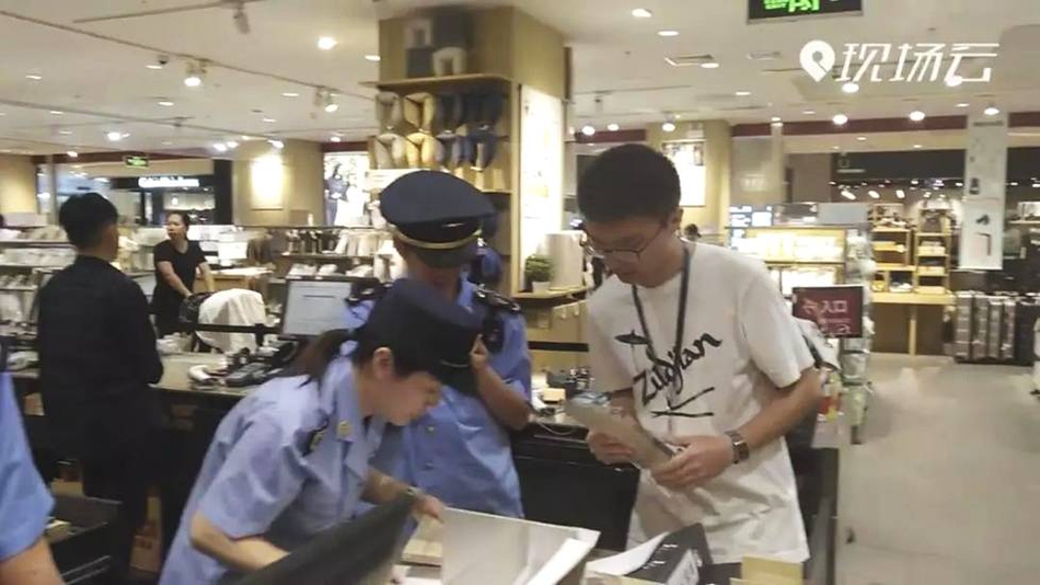浓浓端午情 温暖老人心