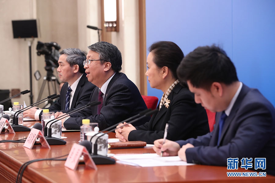 “暑期读一本好书”读书征文活动发动