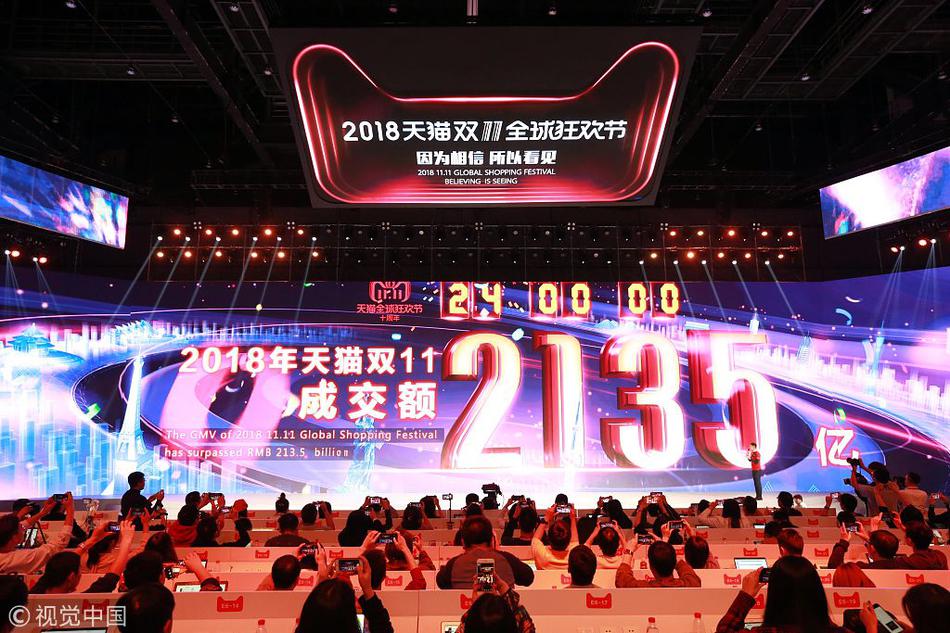 B费：范尼热爱曼联想给球员带来快乐，俱乐部必须重返自己的位置