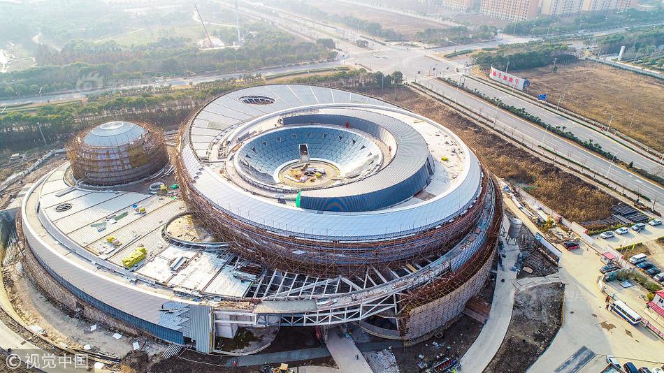 首个“我国医生节” 120名医生受表彰