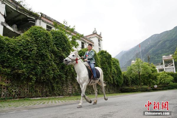 精品微短剧《回报小福宝》在黄山开机