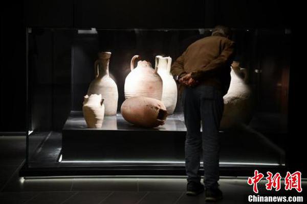 阅览马拉松大赛等候读者前来应战