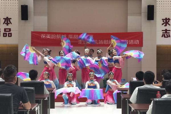 重温入党誓词传承革命精神