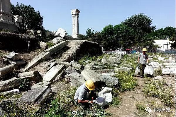 巴萨官方：亚马尔上场比赛遭遇严重挫伤，不适感仍未消退