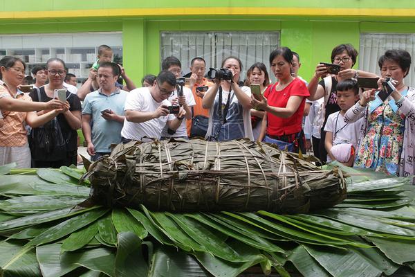 合肥首个 “雷锋文明展览馆”开馆