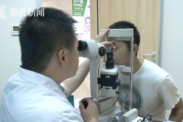 促进“两个健康” 全国工商联调研组来泉调研