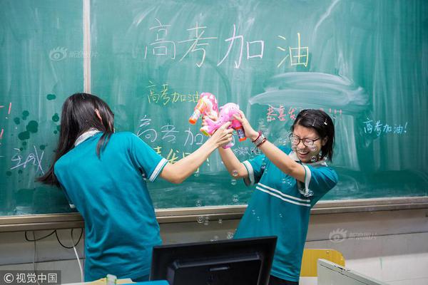 淮北濉溪县图书馆展开“书香九进”底层服务活动