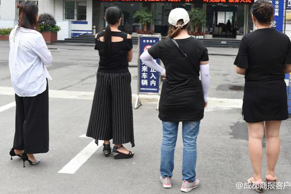 “红漫大别山，上海、六安赤色文明金山展”开幕
