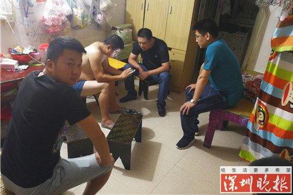 合肥市育新小学科技周活动孩子们兴趣浓厚
