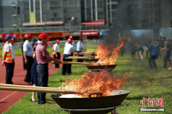 阿尔瓦雷斯：我在找寻最佳状态，队友和教练组帮我尽快融入马竞