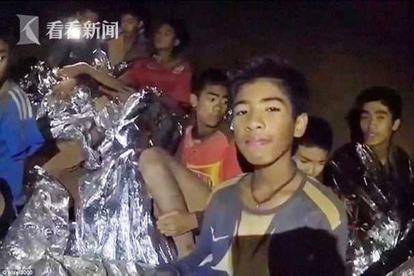 选对品，真的躺赢！植荟岛100%椰子水，2025饮品爆款已锁定！