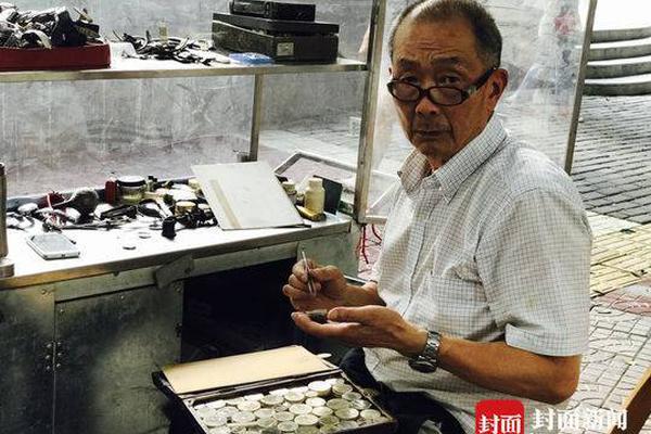 阳产土楼：皖南最大土楼群
