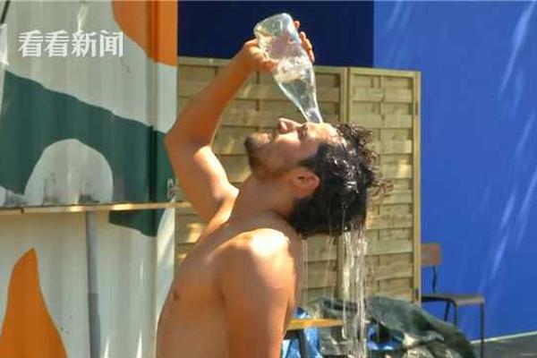 精准定位，春节爆品！京味佳槟碳酸饮料够爽！更过瘾！