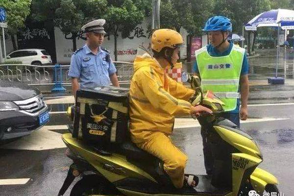刚上市就卖爆！这瓶“快乐水”，凭什么让健康党、养生咖集体上头？