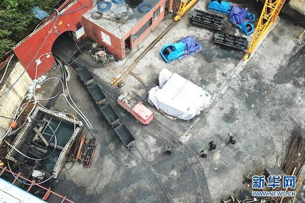 多方式征兵宣扬激起青年踊跃报名从军