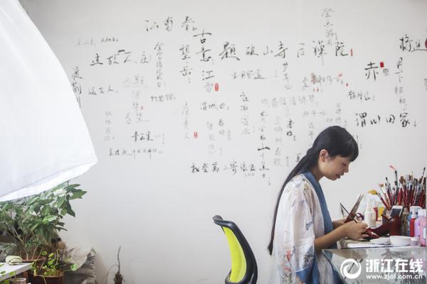 “我在电影馆上党课”