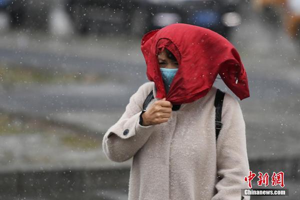 望江：黄梅戏唱响雷池湿地小镇
