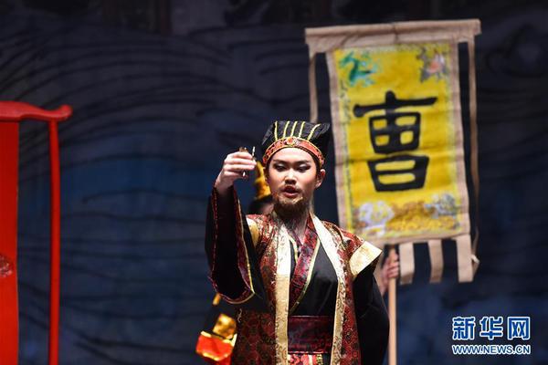 首月狂卖50万箱！这包“会跳舞”的拉面，把速食行业整不会了！