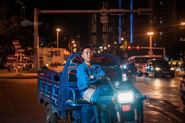 书店百家争鸣 满城书香滋润