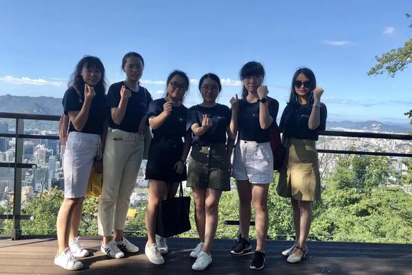 “家门口”学艺术 免费训练进社区