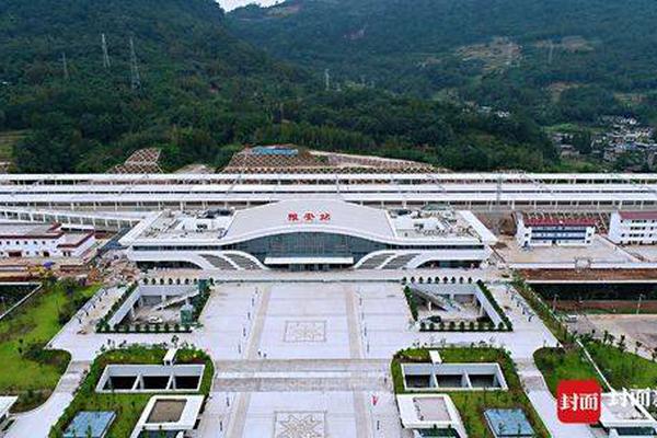 欢欣鼓舞 庆祝建党98周年