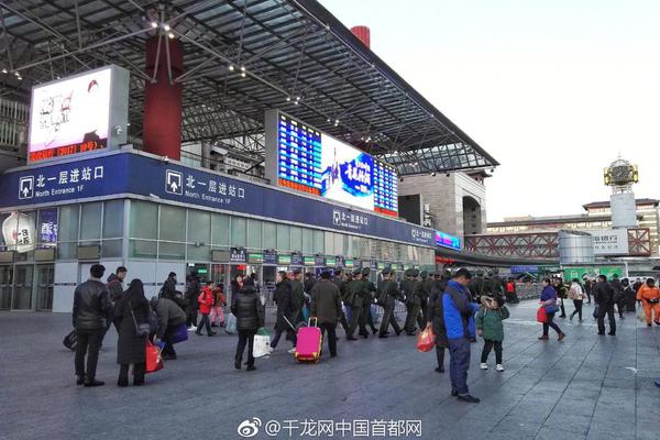全欧仅3队！佛罗伦萨豪取意甲六连胜，仅少于巴萨的七连胜