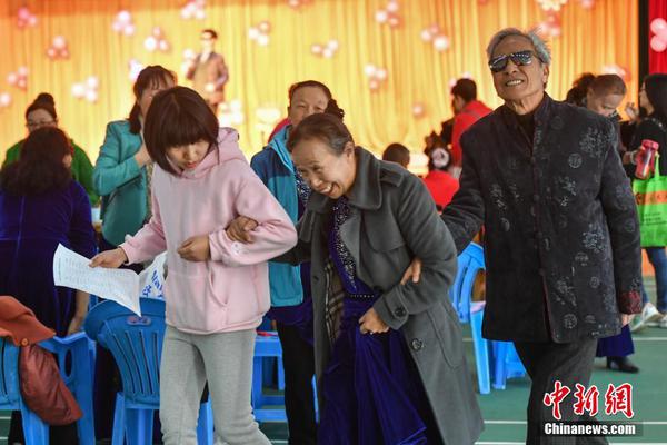 台前幕后皆英雄 2019电影英雄盛典上这颗“新星”亮了【数码&手机】风尚中国网