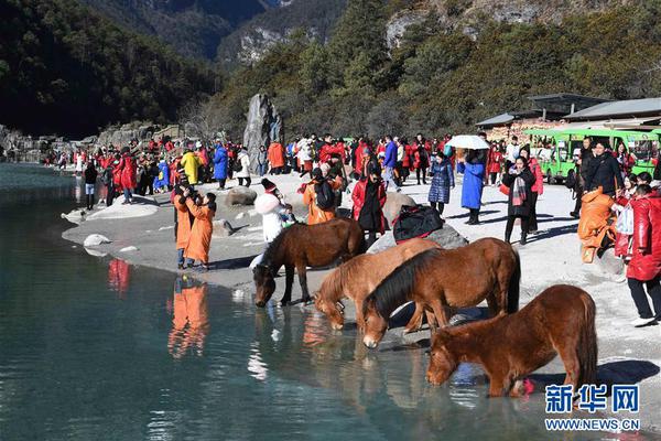 首届环巢湖自驾文旅节周末启幕