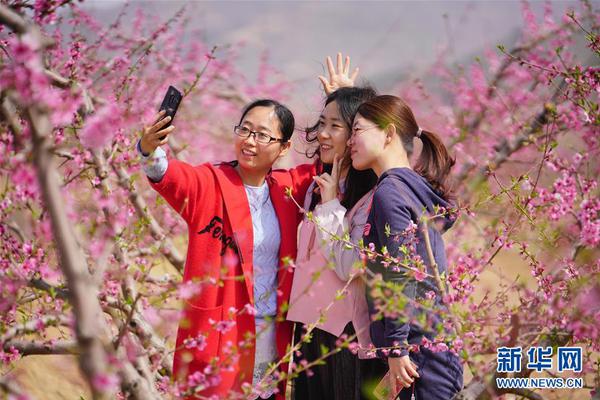 “经典吟诵我爱记诗词”决赛在长丰县图书馆举办