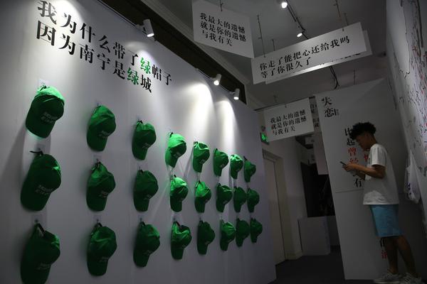书店百家争鸣 满城书香滋润