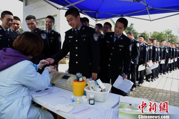 华清碗碗香方便面2025持续招商，好卖赚钱的平价方便面！