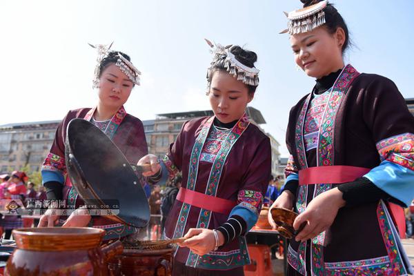 美食打造味觉盛宴“食神”争霸“论剑”蜀山