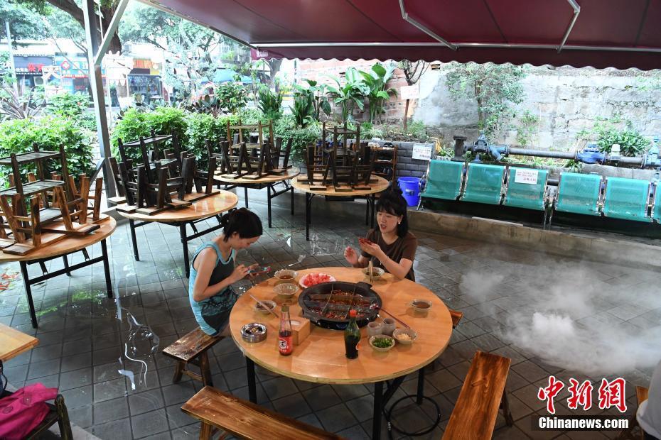 双节礼盒来了，品香苑糕点礼盒点着礼盒商场，爆品来袭！