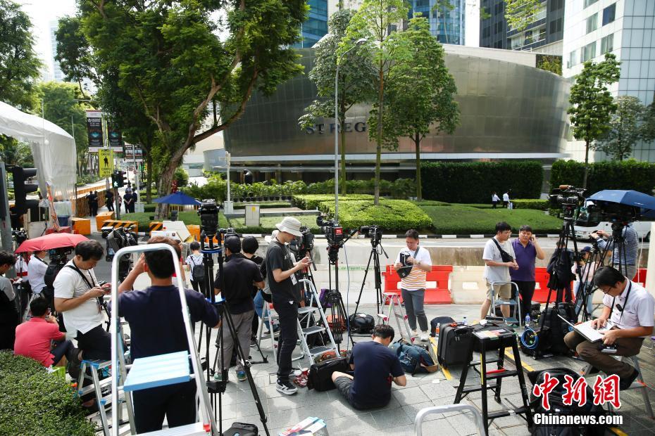 阜阳市约请战斗英雄为师生叙述赤色故事