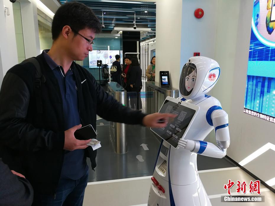 納智捷 n7 車露實測，睡兩個晚上耗多少電？