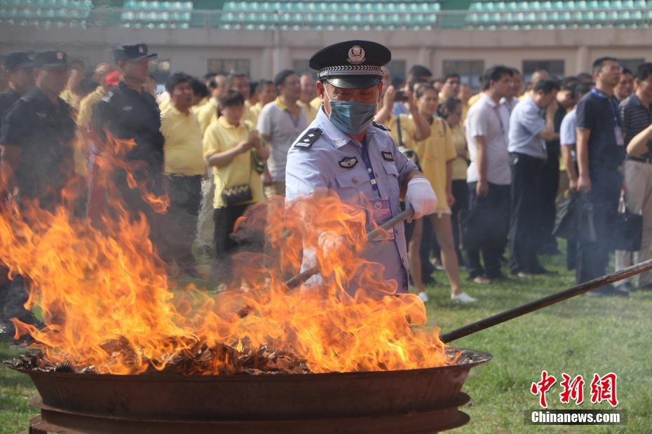 滁州铜乡镇“村歌响亮 龙岗飞扬”歌咏竞赛开赛