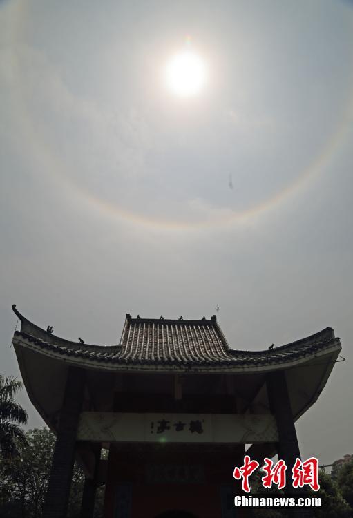 用“心”呵护心理健康
