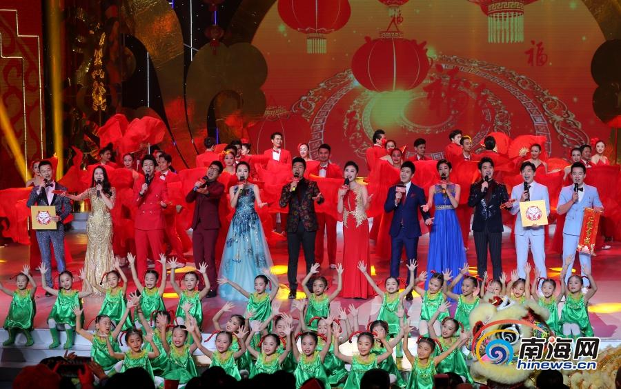 六安黄墩村：送戏下乡　文明惠民