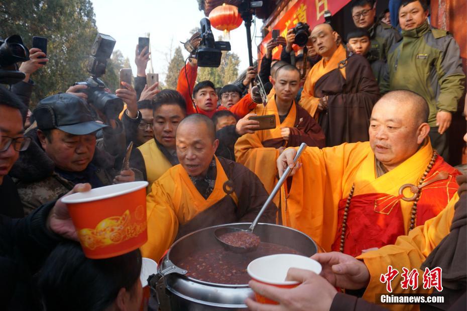 B费：范尼热爱曼联想给球员带来快乐，俱乐部必须重返自己的位置