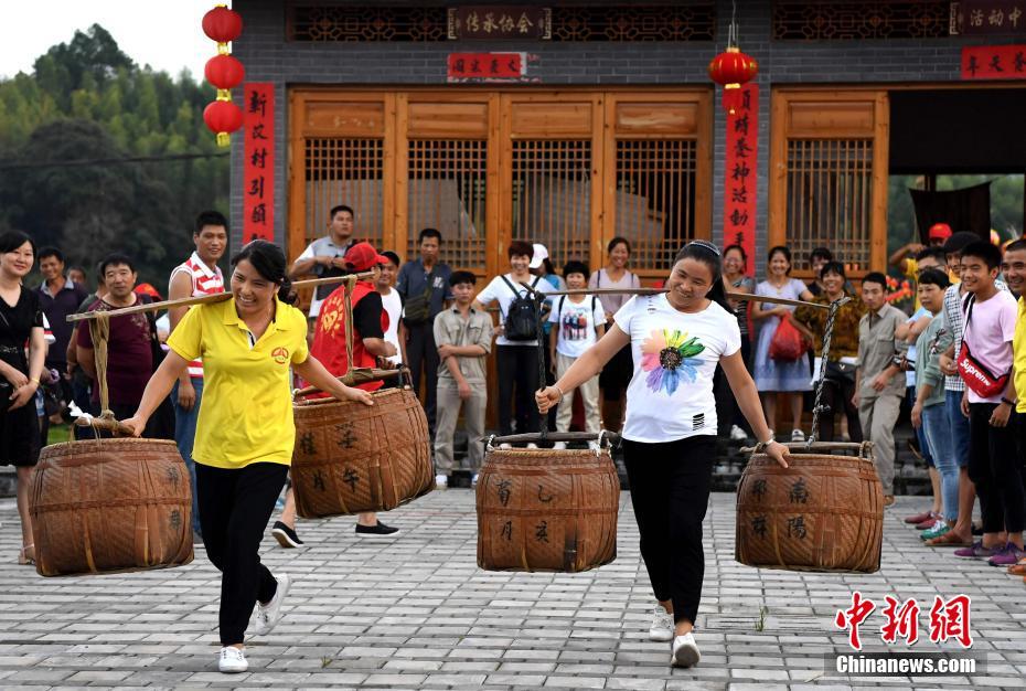 马鞍山市举行文博常识进校园历史文化润童心活动